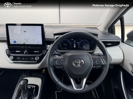 2025 Toyota Corolla - photo 9