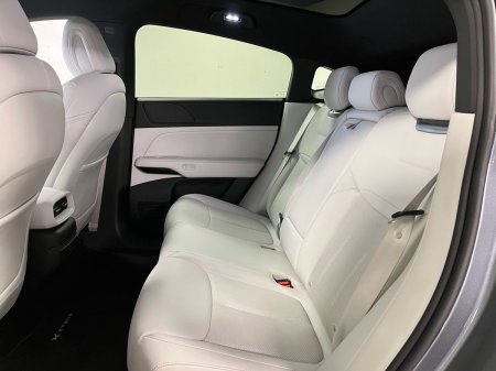2025 XPeng G6 - photo 8