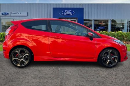 2017 Ford Fiesta - photo 3