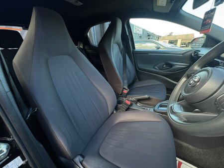 2021 Toyota Yaris - photo 7