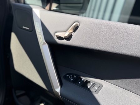 2023 BMW iX - photo 16