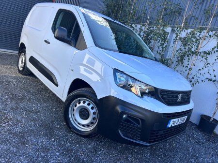 2024 Peugeot Partner - photo 2
