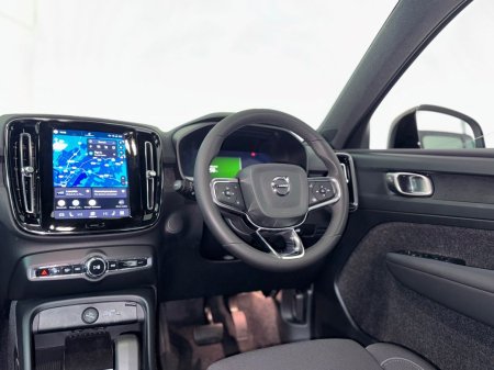 2023 Volvo XC40 - photo 6