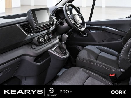 2022 Renault Trafic - photo 5