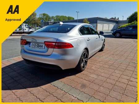 2017 Jaguar XE - photo 11