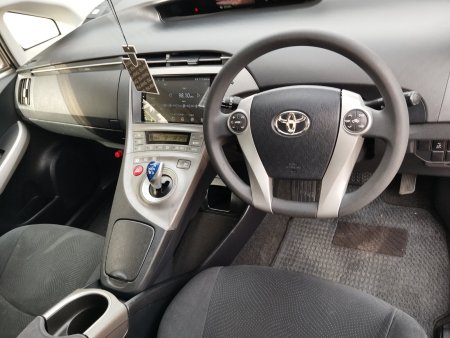 2012 Toyota Prius - photo 14