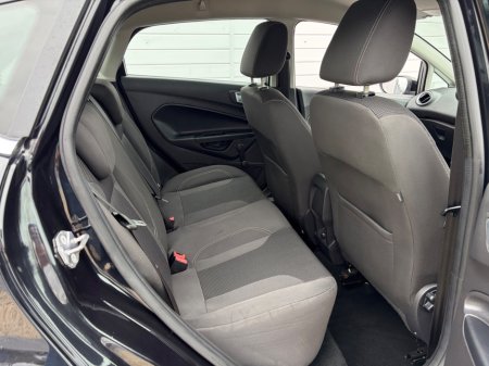 2016 Ford Fiesta - photo 6