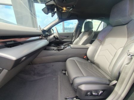 2026 BMW 5-Series - photo 7