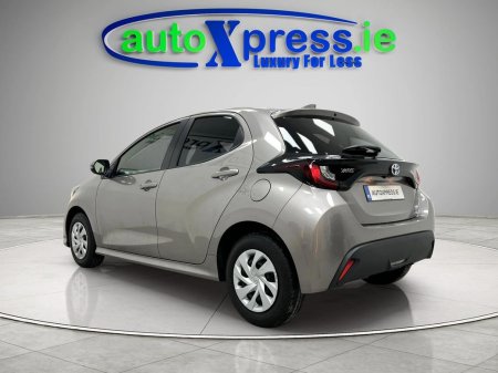 2022 Toyota Yaris - photo 9