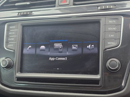 2016 Volkswagen Tiguan - photo 24