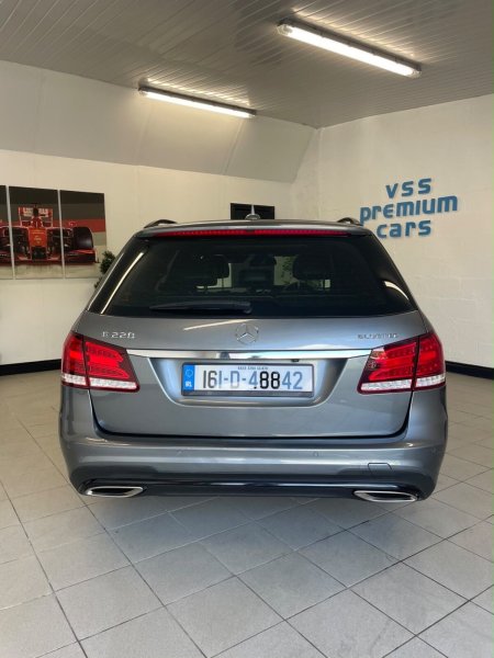 2016 Mercedes-Benz E-Class - photo 9