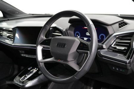2024 Audi Q4 - photo 16