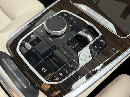 2025 BMW X5 - photo 24