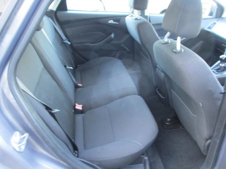 2016 Ford Focus - photo 10