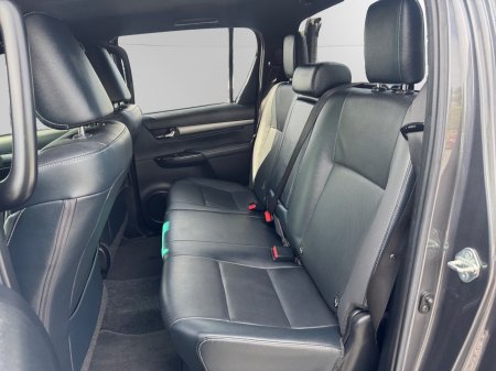 2021 Toyota Hilux - photo 16