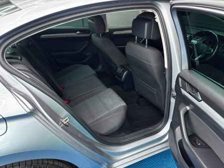 2022 Volkswagen Passat - photo 21