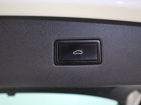 2020 Volkswagen Tiguan - photo 31