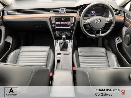 2017 Volkswagen Passat - photo 5