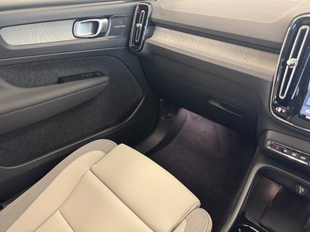 2026 Volvo EX40 - photo 10