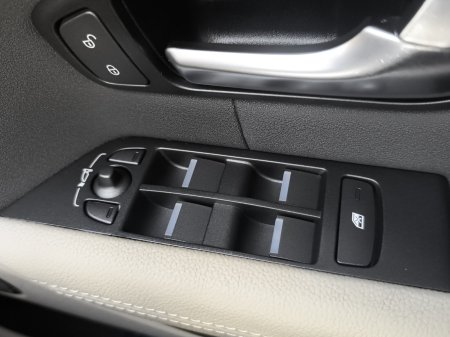2019 Land Rover Range Rover Evoque - photo 19