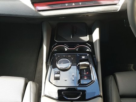 2026 BMW 5-Series - photo 10