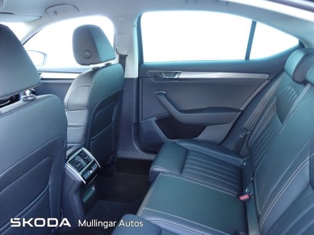 2022 Skoda Superb - photo 7