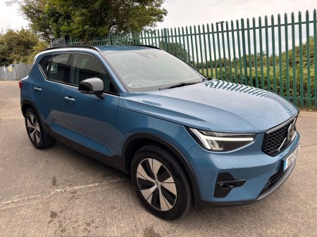 2023 Volvo XC40 - photo 3