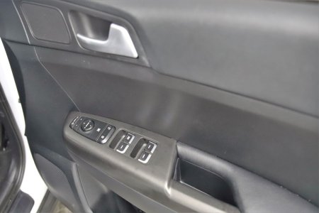 2020 Kia Sportage - photo 25