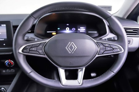 2025 Renault Clio - photo 17