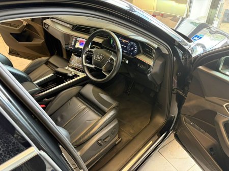 2020 Audi e-tron - photo 16