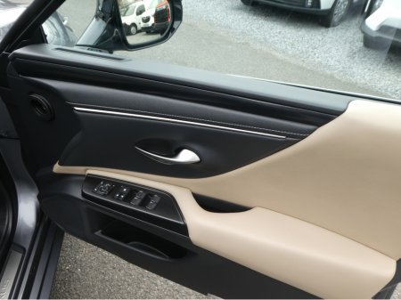 2021 Lexus ES - photo 15