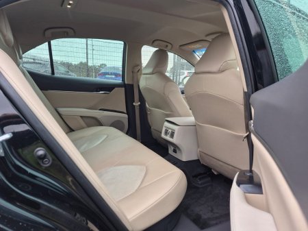 2020 Toyota Camry - photo 18