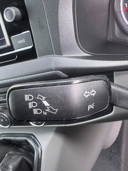 2020 Volkswagen Transporter - photo 16