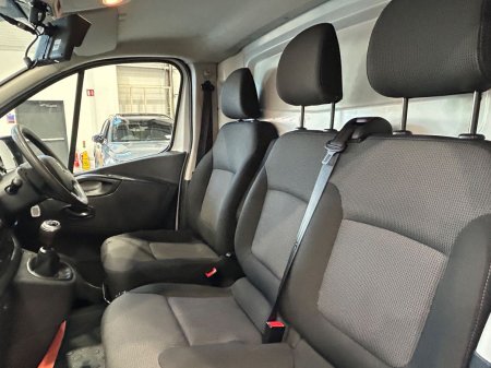 2021 Renault Trafic - photo 14