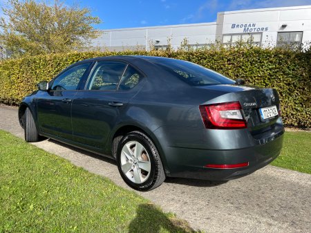 2017 Skoda Octavia - photo 8