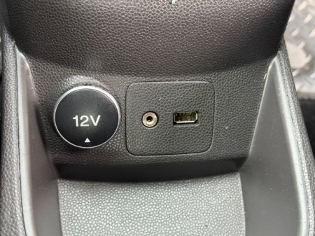 2014 Ford Fiesta - photo 16
