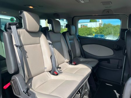 2018 Ford Tourneo Custom 8 Seat Limited LWB - photo 11
