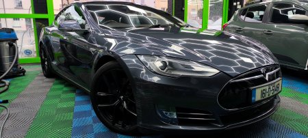 2016 Tesla Model S 90D