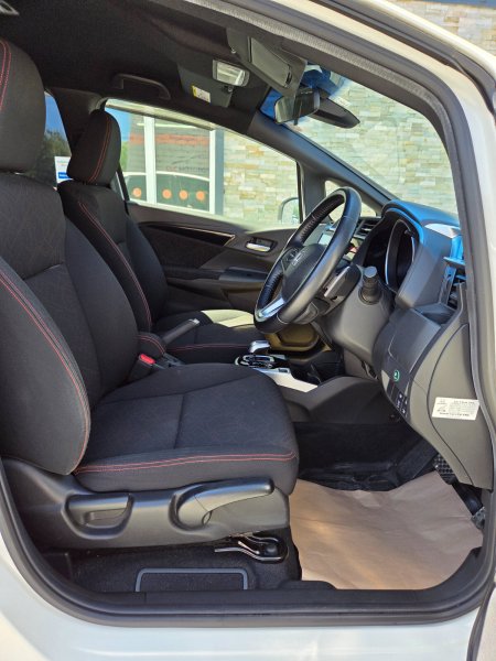 2016 Honda Fit - photo 17