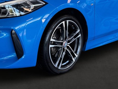2023 BMW 1-Series - photo 10