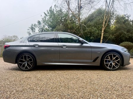 2023 BMW 5-Series - photo 5