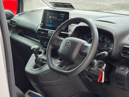2023 Citroen Berlingo - photo 24