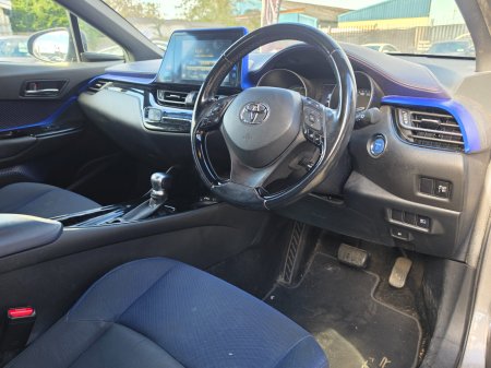 2017 Toyota C-HR - photo 15