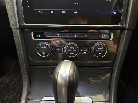 2020 Volkswagen Golf - photo 33