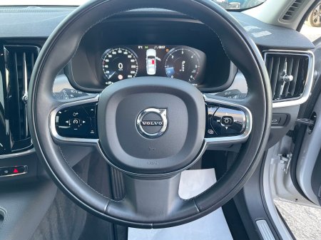 2020 Volvo S90 - photo 8