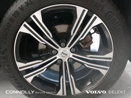 2022 Volvo XC40 - photo 7