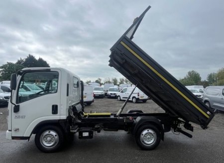 2023 Isuzu NPR