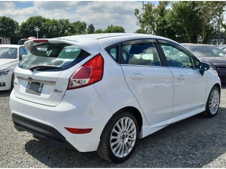 2014 Ford Fiesta - photo 4