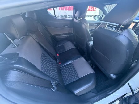 2020 Toyota C-HR - photo 13