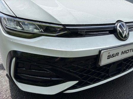 2025 Volkswagen Golf - photo 8